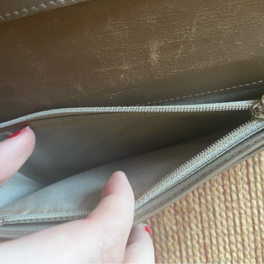 Authentic Chanel tan monogram flap wallet without holo - Picture 7 of 9